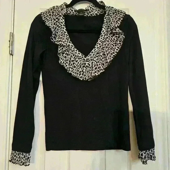 Ladies Light Designed Collared Sweater - Picture 1 of 4